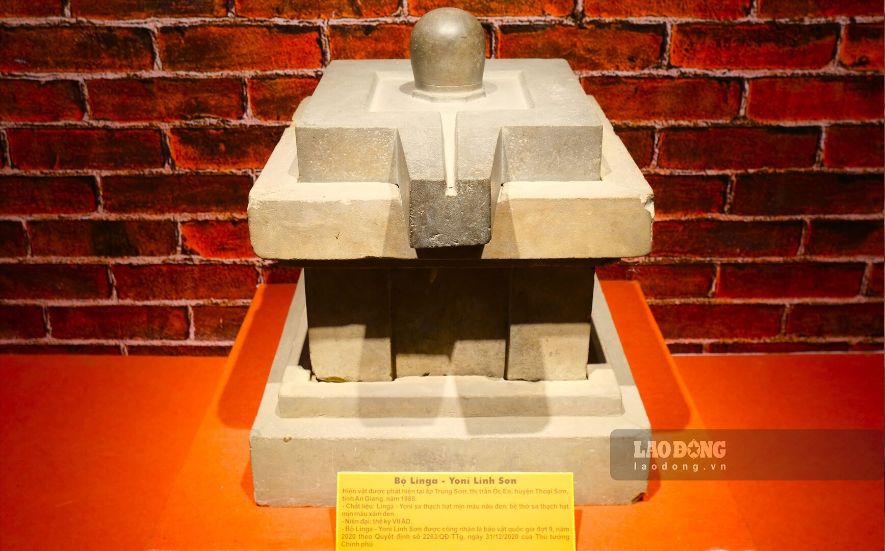 Bộ Linga - Yoni Linh Sơn